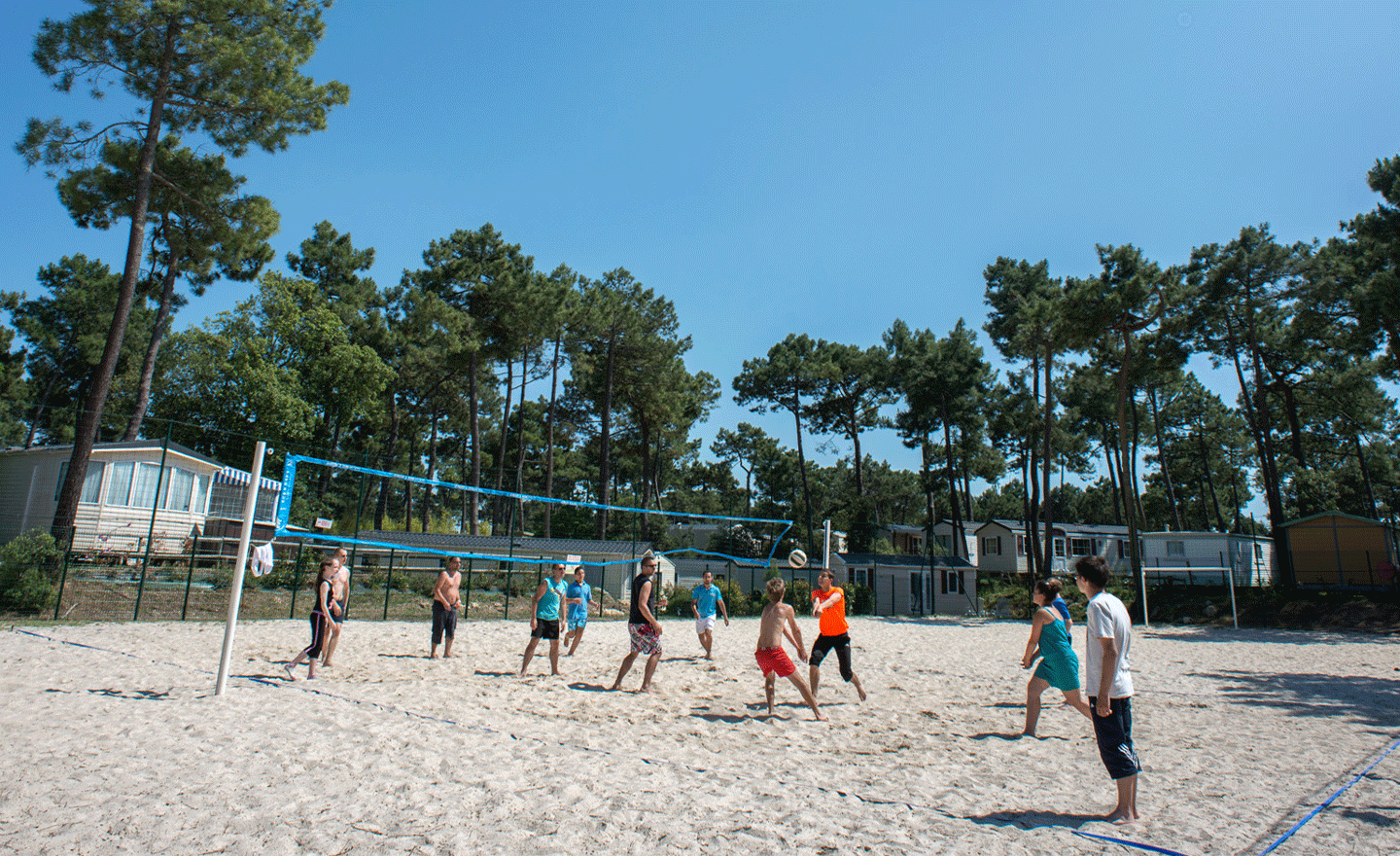 CB_BeachVolley-1460x880