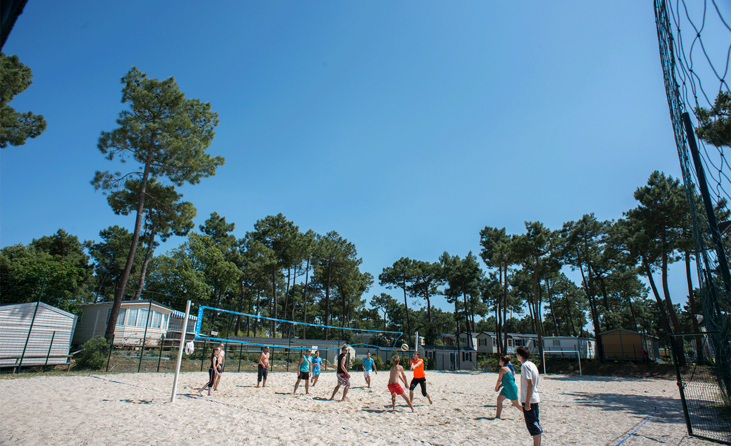 CB_BeachVolley-1460x880