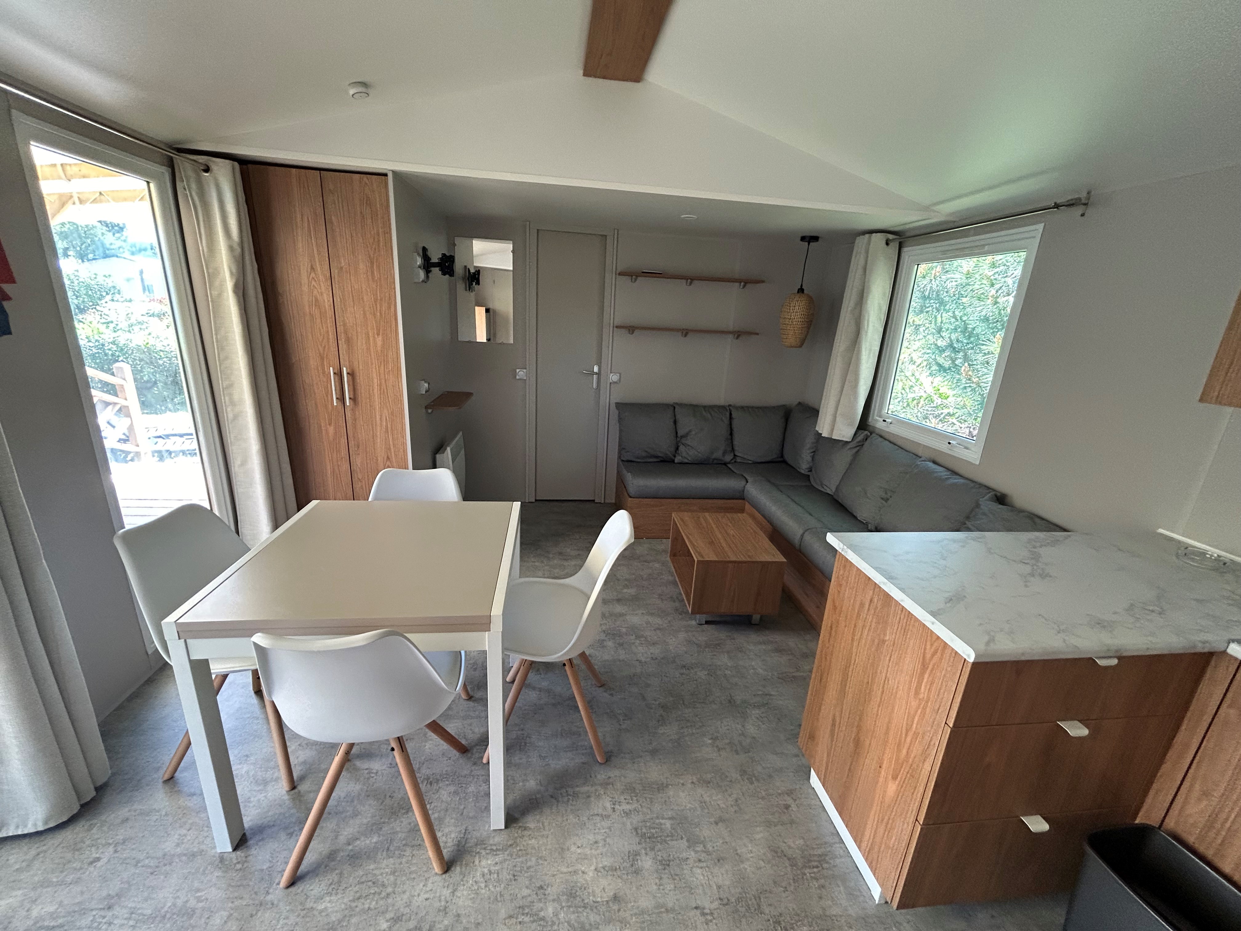 Mobilhome IRM Aventura 2 40 m2 de 2024 2 chambres 2 salles de bain sur emplacement