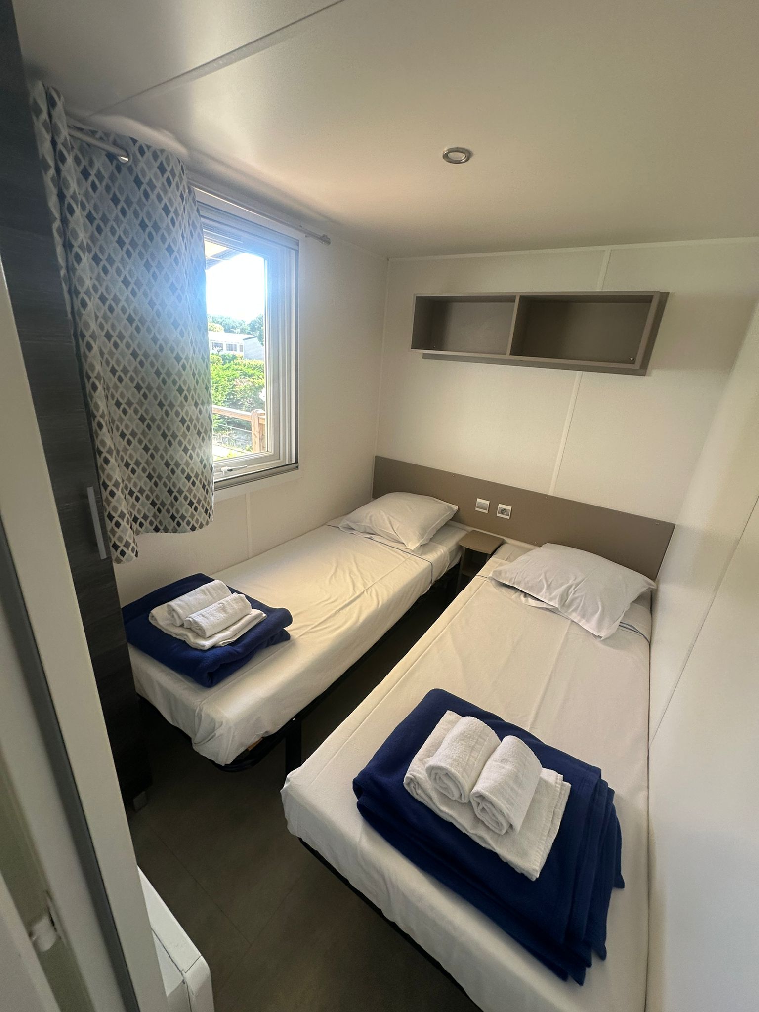 MOBILHOME 3 CHAMBRES SUR EMPLACEMENT