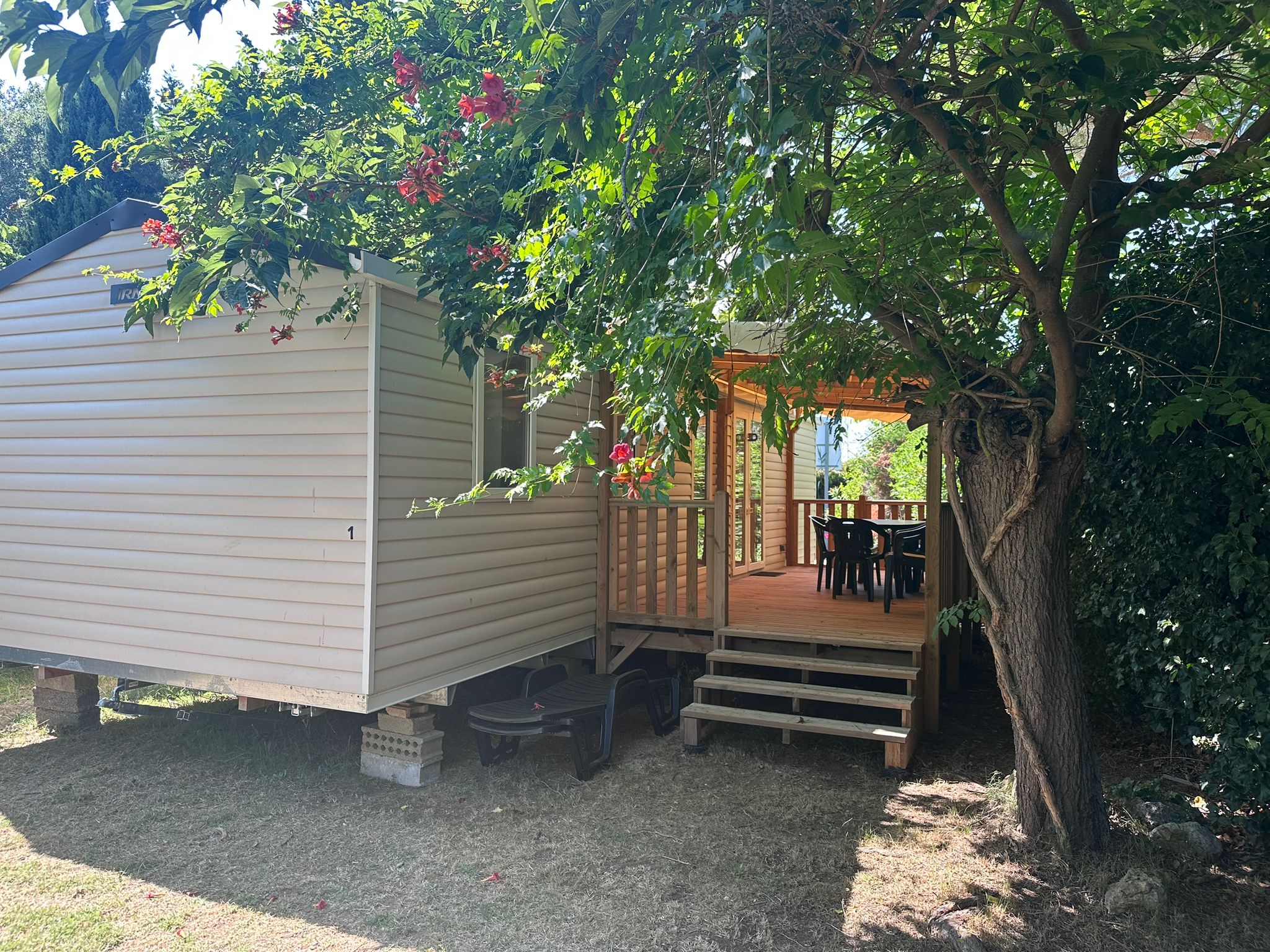 MOBILHOME 3 CHAMBRES SUR EMPLACEMENT