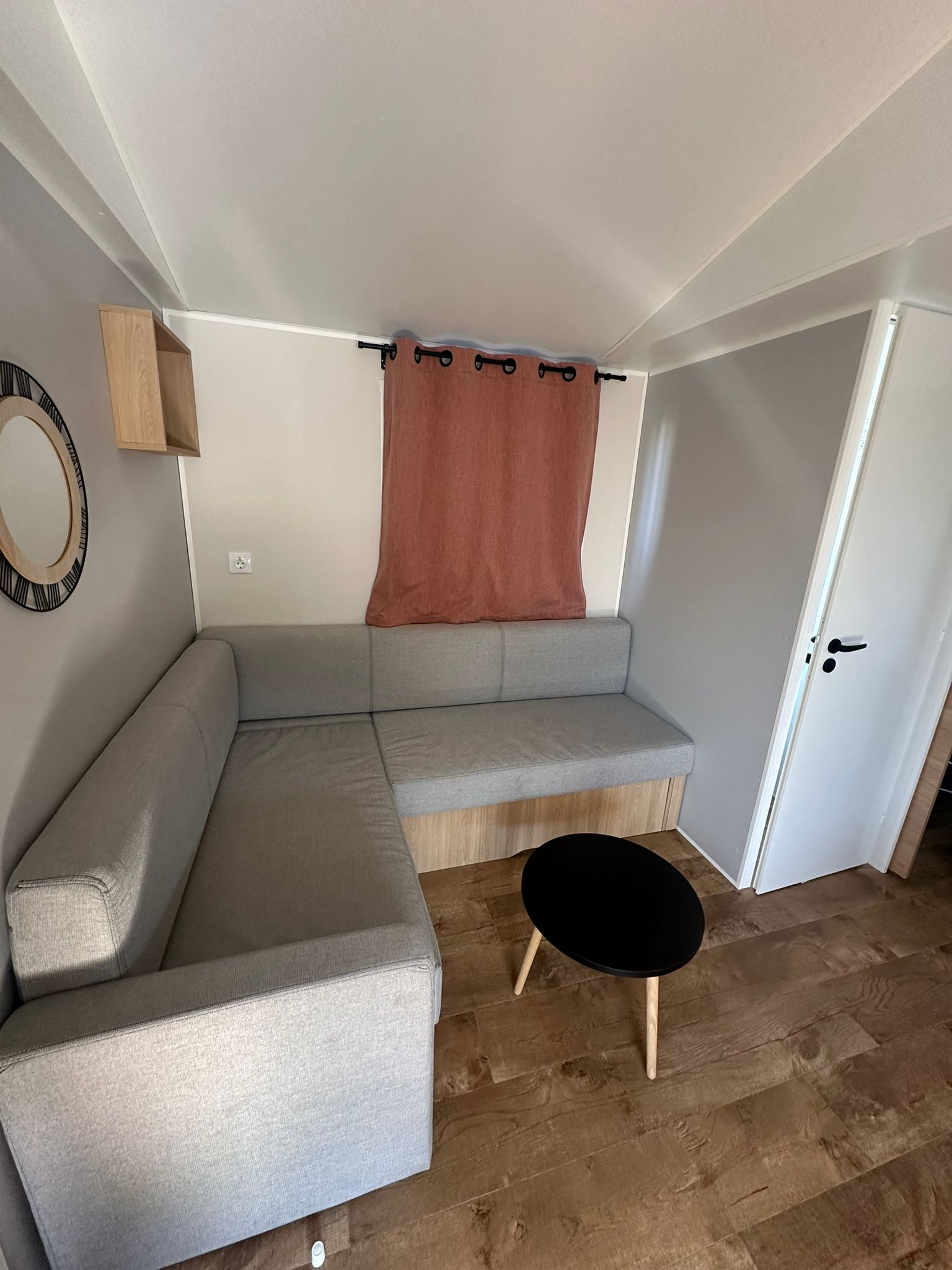 Trigano Calina 2024 2 chambres clé en main