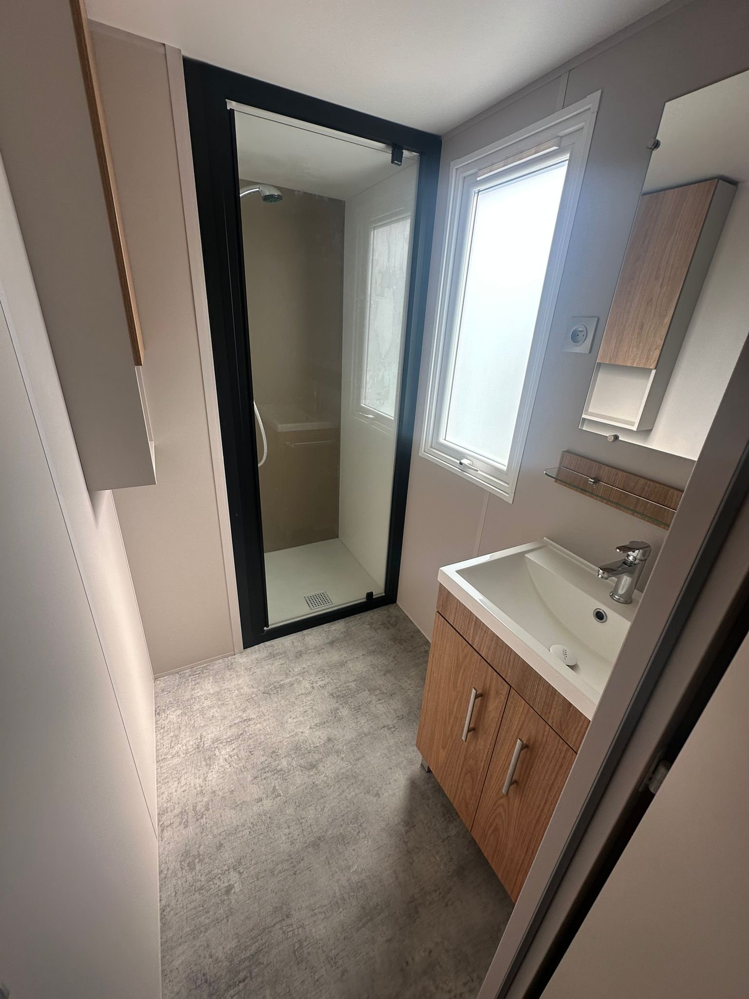 Mobilhome IRM Eleganzia 2024 sur emplacement