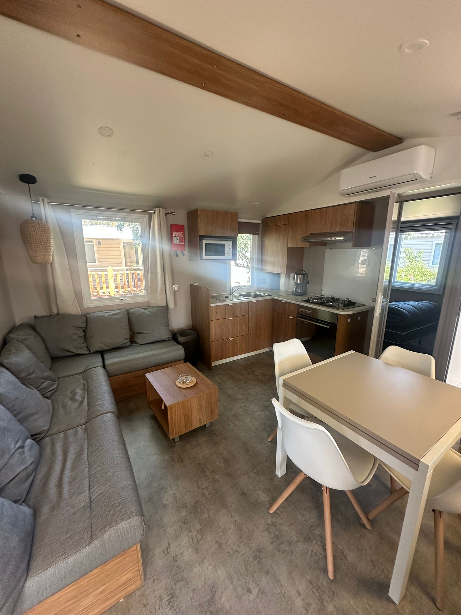 Mobilhome IRM Eleganzia 2024 sur emplacement