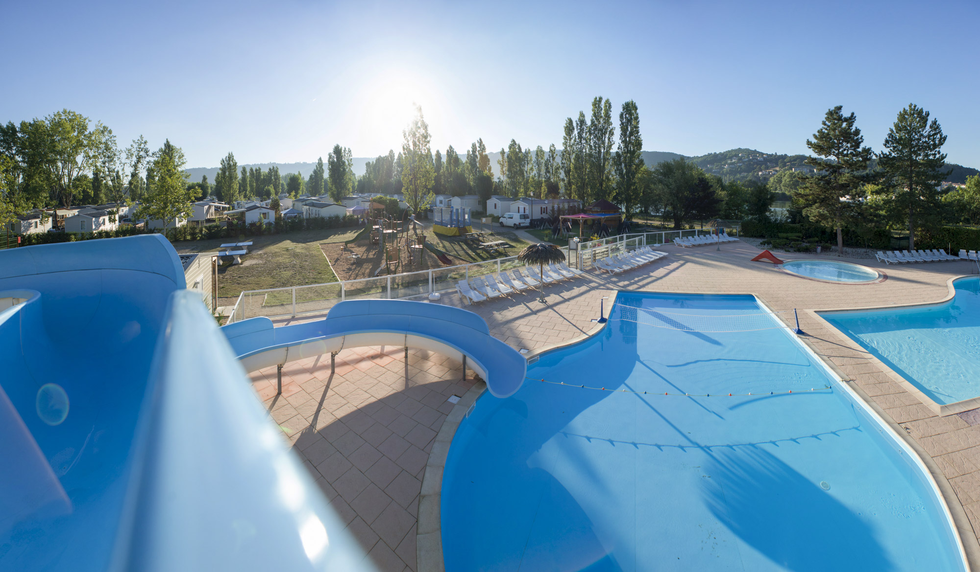 PISCINE CONDRIEU
