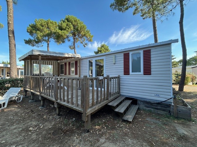 MOBIL HOME AVEC TERRASSE