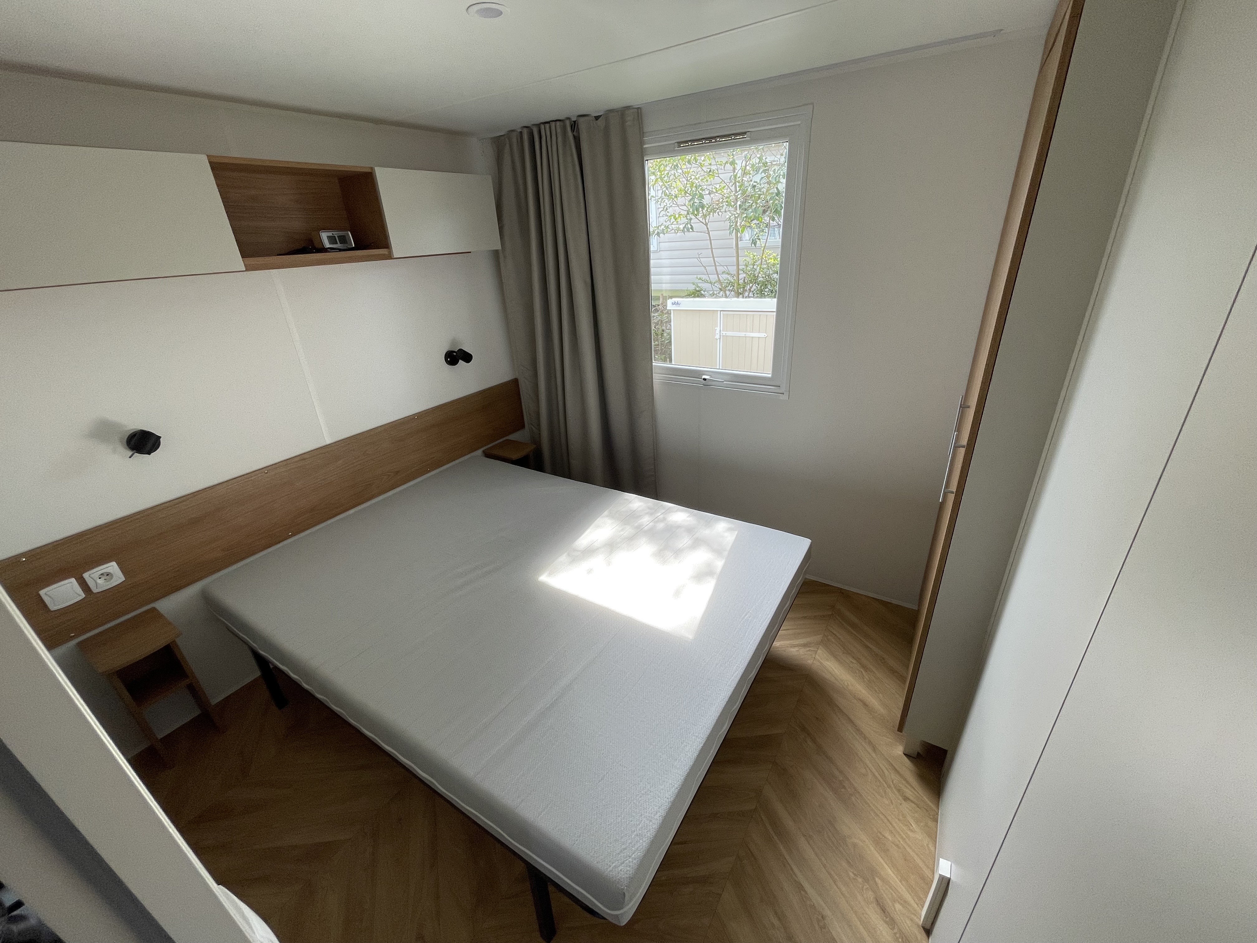 ELEGANZIA 2021 2chambres sur emplacement