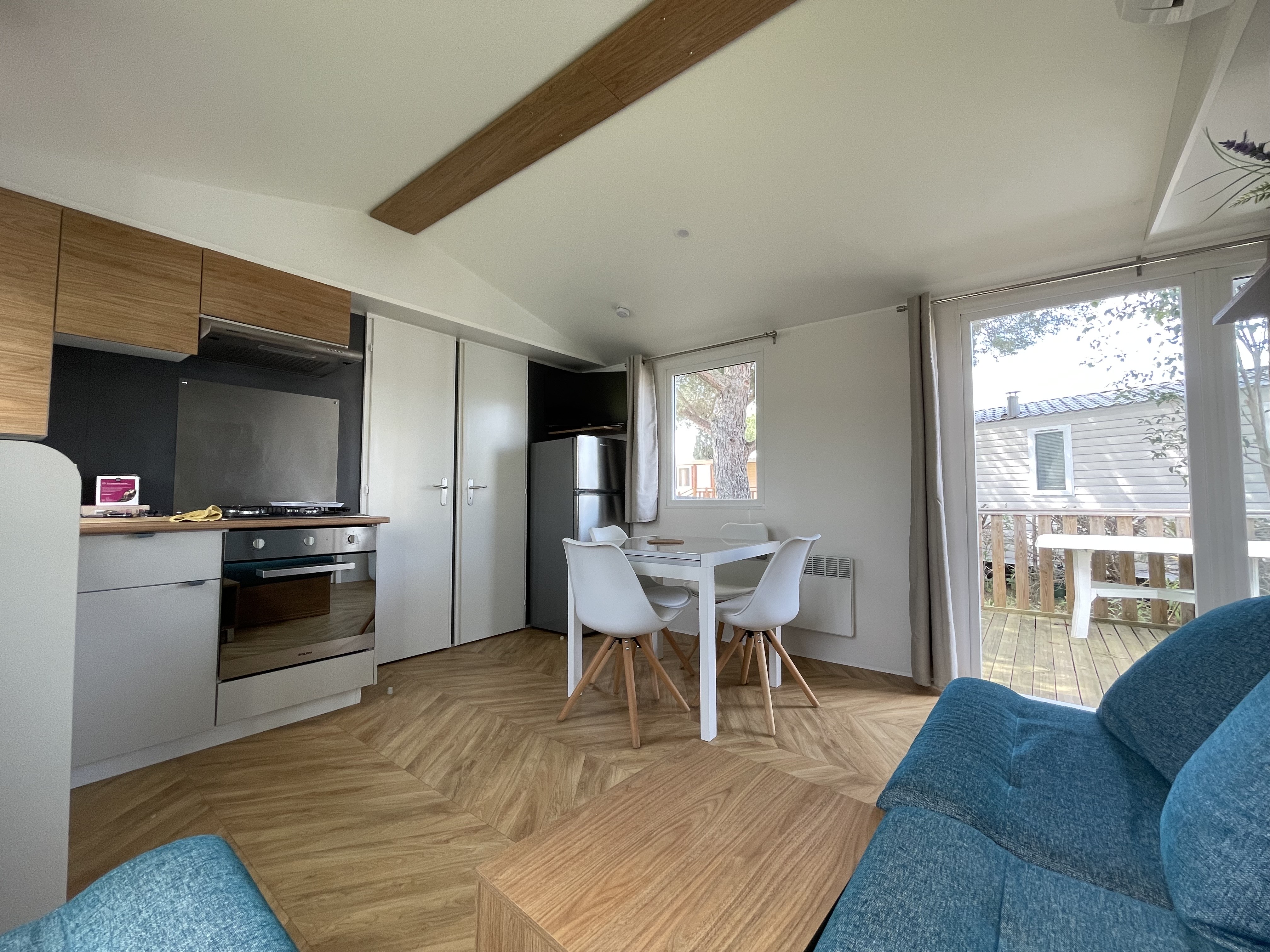 ELEGANZIA 2021 2chambres sur emplacement