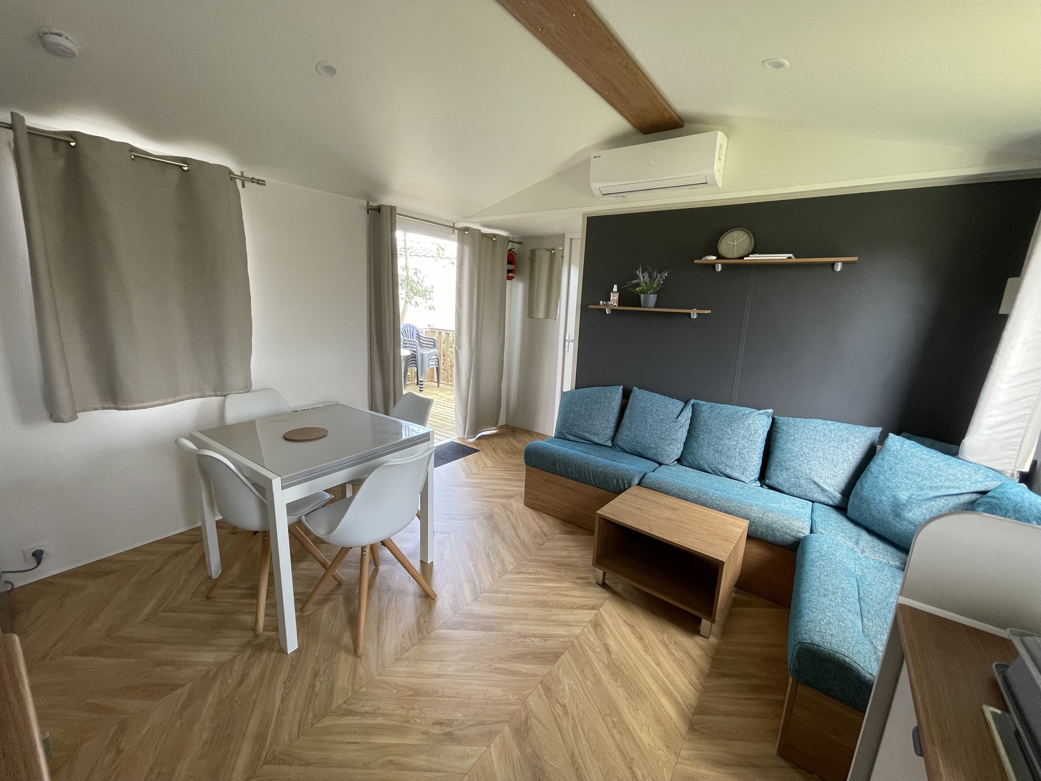 Mobilhome IRM Eleganzia 2021 2 chambres sur emplacement