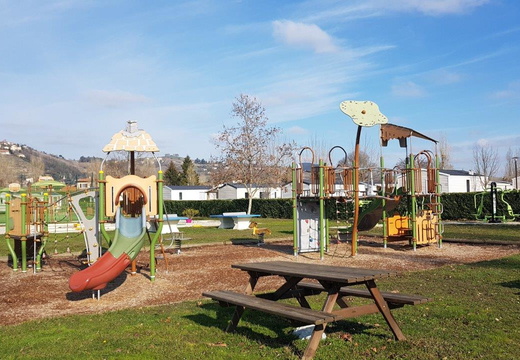 AIRE DE JEUX LES RIVES DE CONDRIEU 