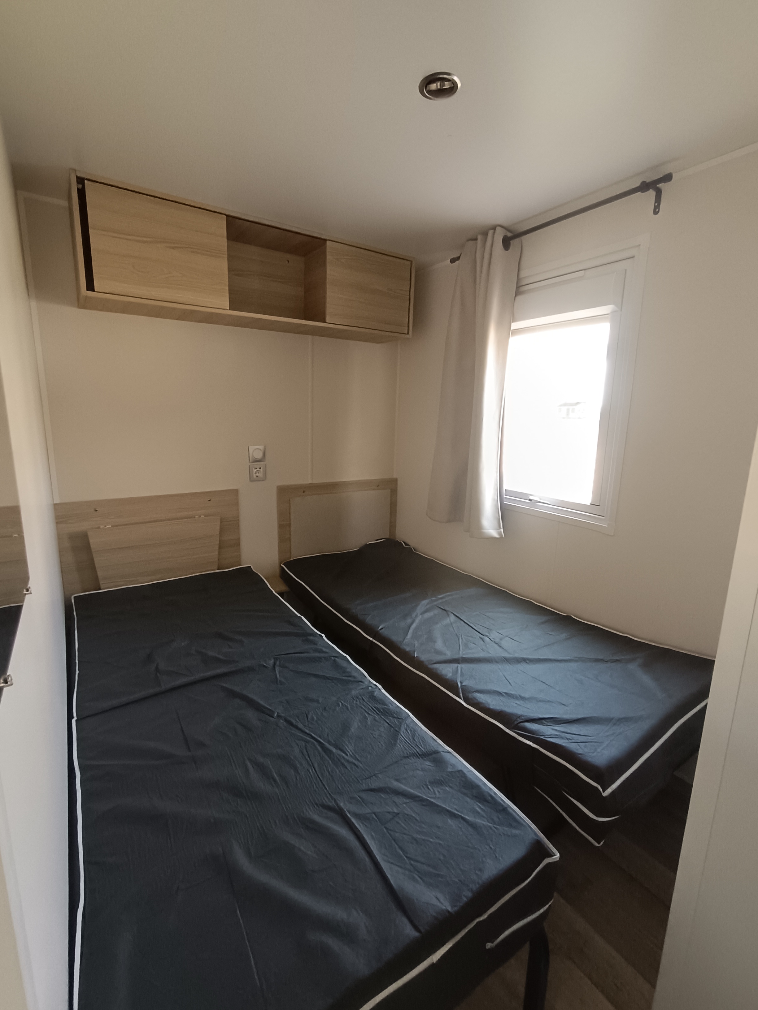 Mobil home d'occasion 40 m2 3 chambres 2 salles de bain