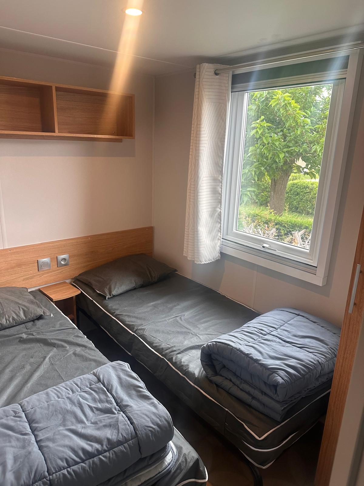 Mobil home d'occasion 40 m2 3 chambres avec dressing