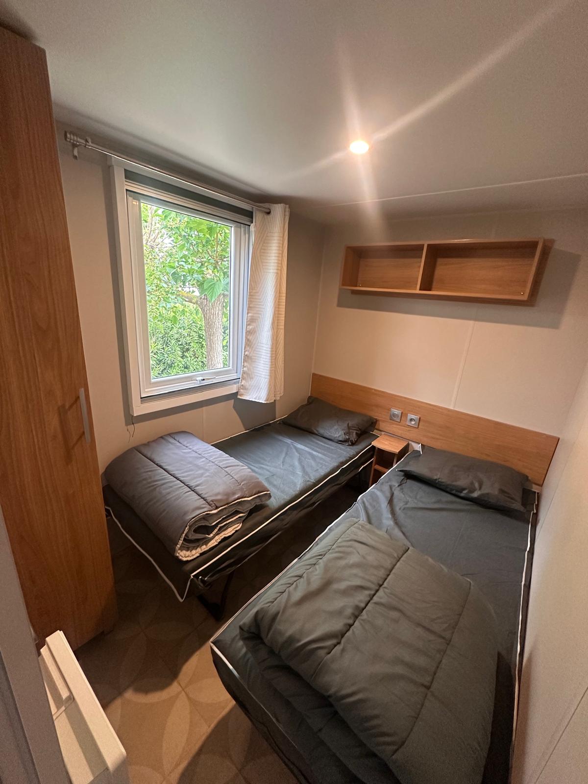 Mobil home d'occasion 40 m2 3 chambres avec dressing