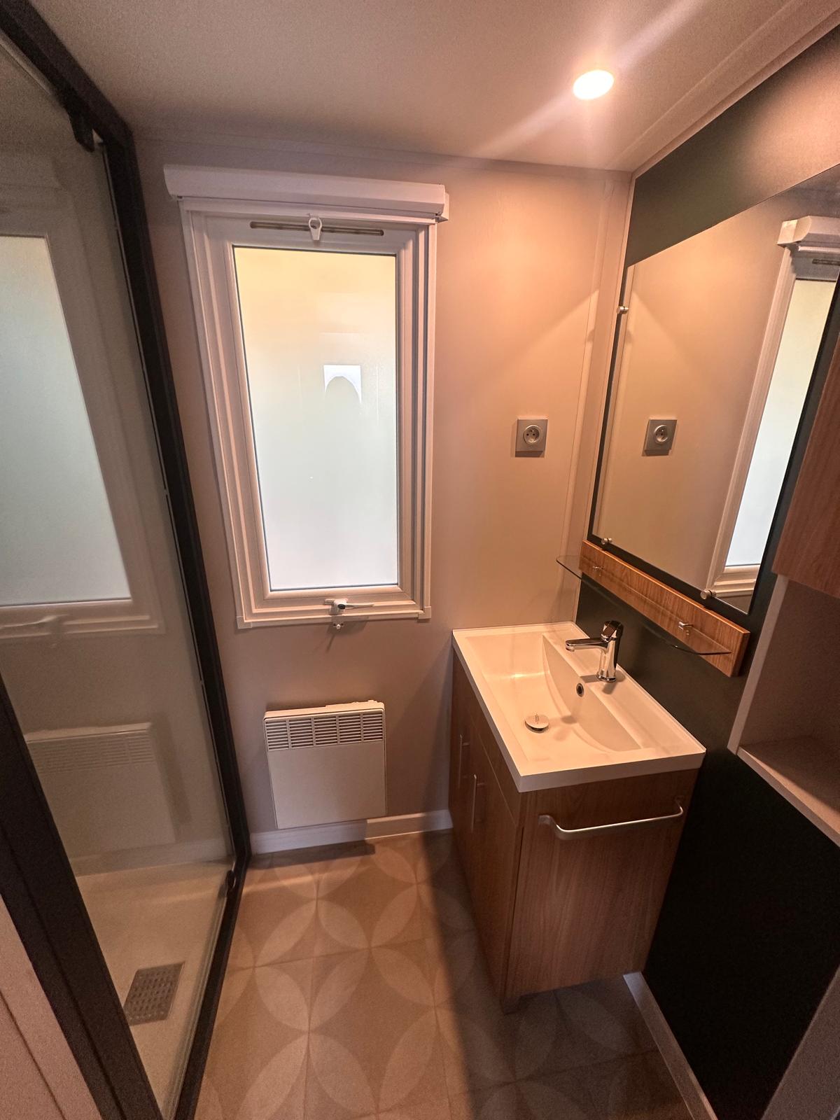 Mobil home d'occasion 40 m2 3 chambres avec dressing