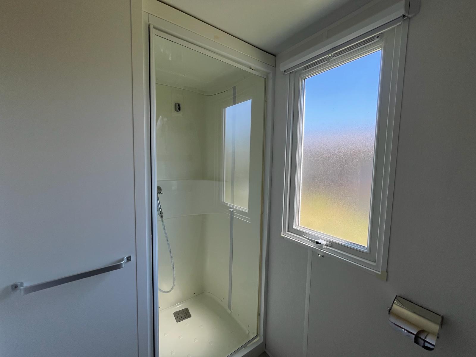 Mobil home d'occasion 40 m2 3 chambres 2 salles de bain
