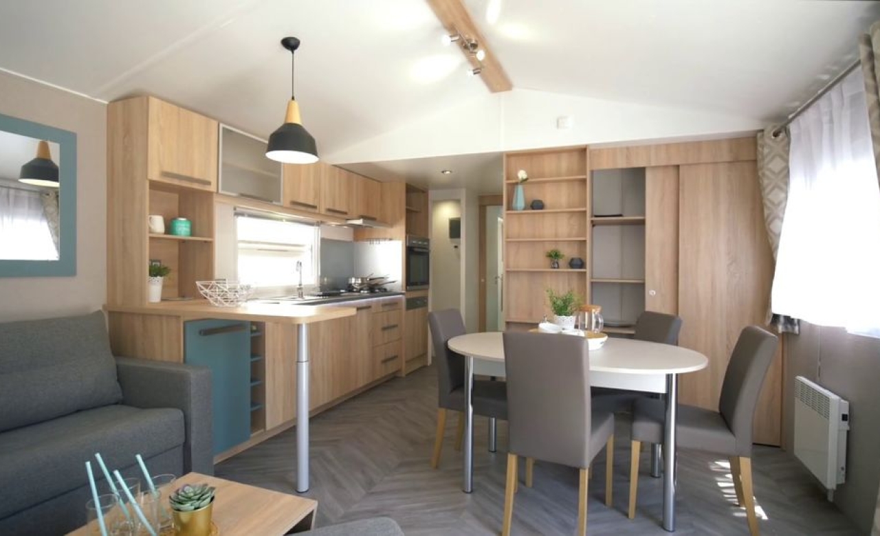 Trigano Intuition Luxe 2017 Salle à Manger