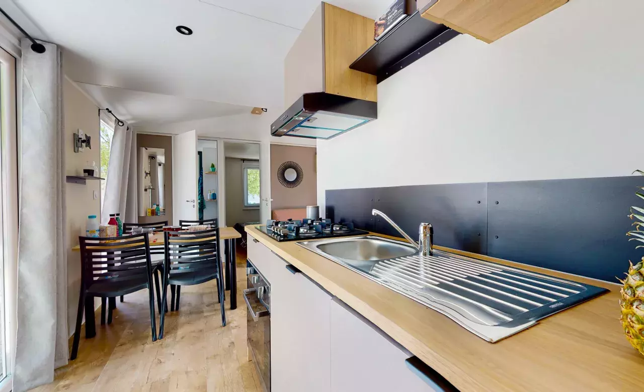 CUISINE ACCES DIRECT TERRASSE