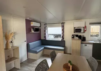 SALON LODGE 100