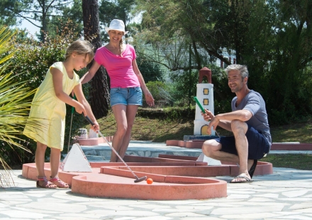 mini golf bonne anse plage