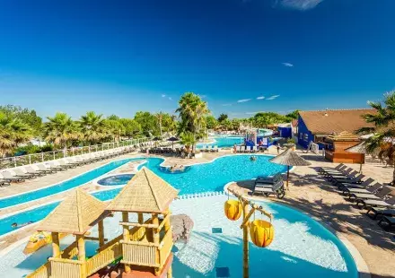 PISCINE CAMPING