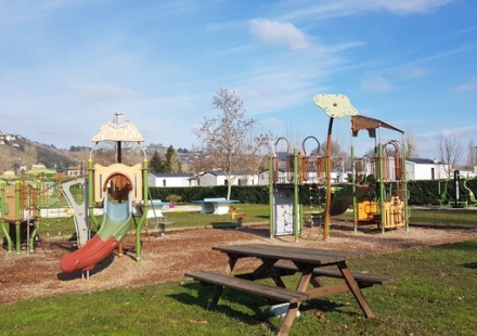 AIRE DE JEUX LES RIVES DE CONDRIEU 
