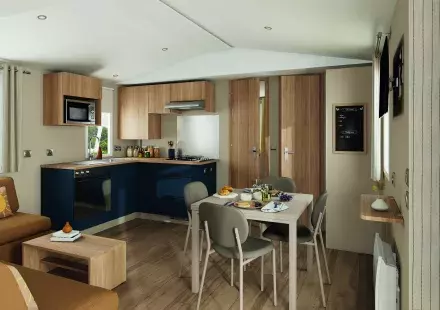 Salon moderne spacieux et lumineux
