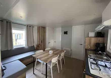 salon lodge
