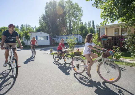 a velo en famille