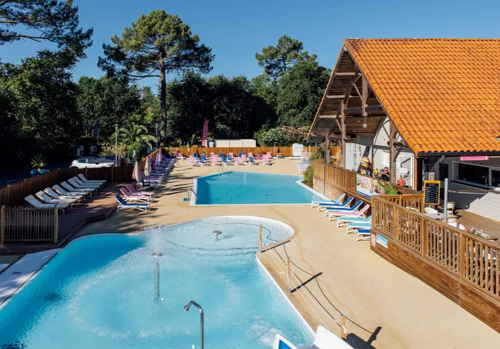 Piscine du camping Siblu le Domaine de Soulac